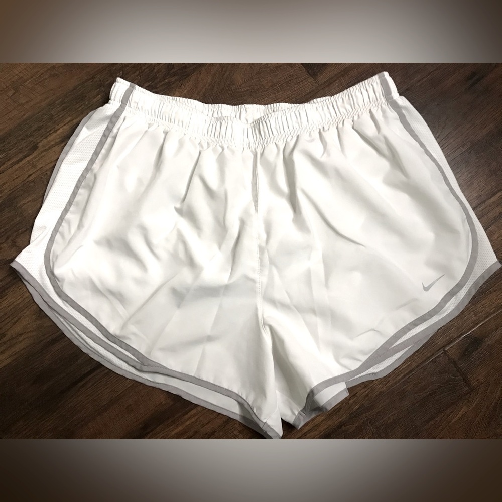 Women’s Nike Dry-Fit Shorts 1X